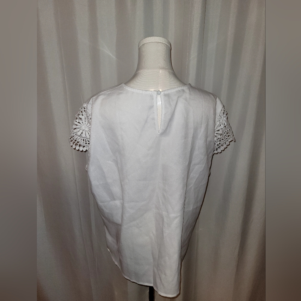 Blouse - Picture 8 of 8